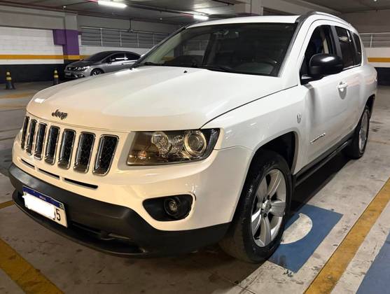 JEEP COMPASS 2.0 SPORT 4X2 16V GASOLINA 4P AUTOMÁTICO JEEP COMPASS 2.0 SPORT 4X2 16V GASOLINA 4P AUTOMÁTICO